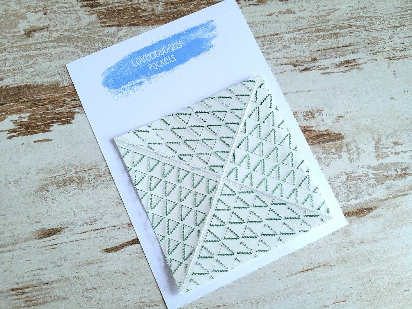 LovedbyGaby adhesive pockets set of 4 triangle