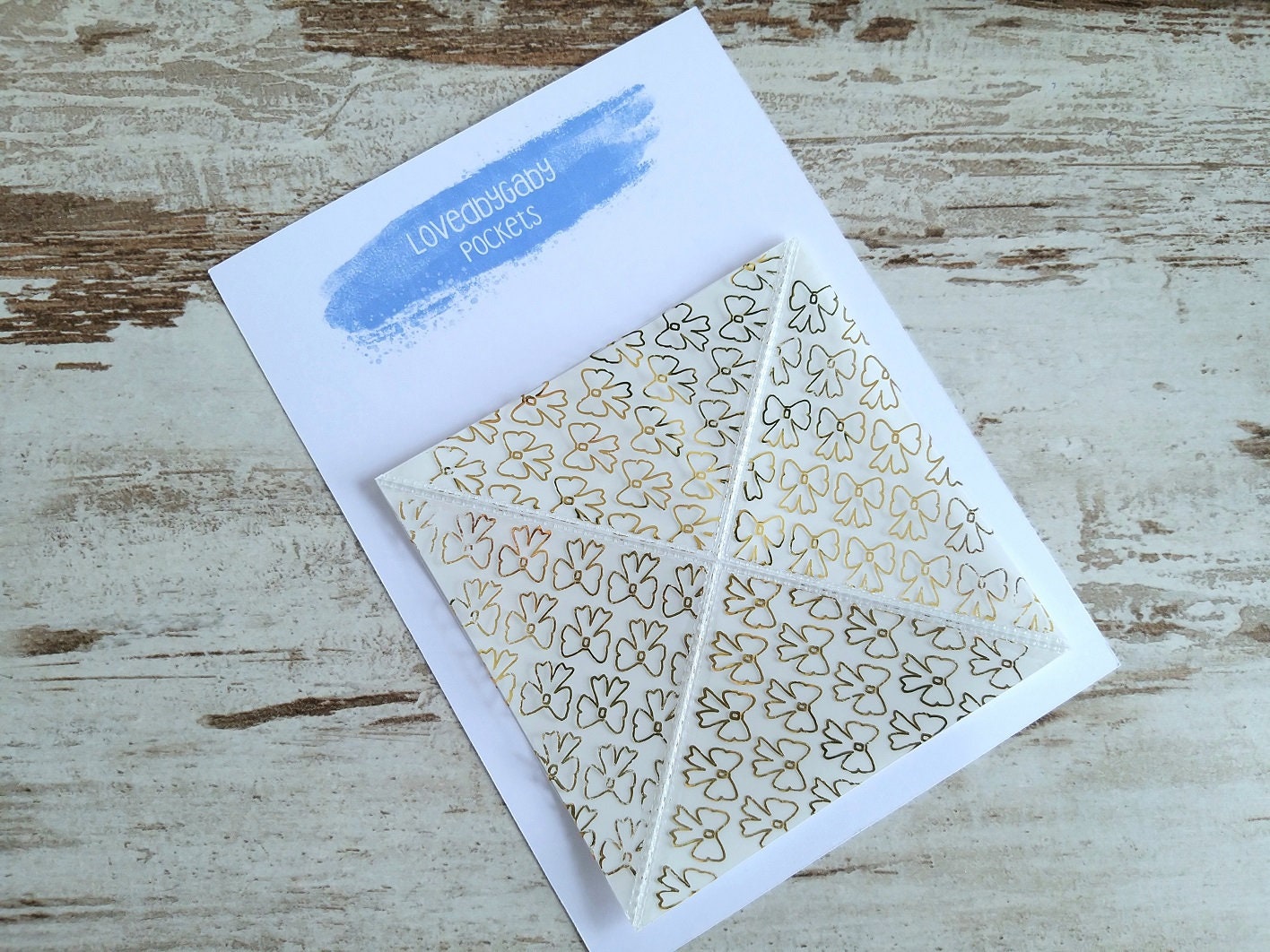 LovedbyGaby adhesive pockets set of 4 triangle