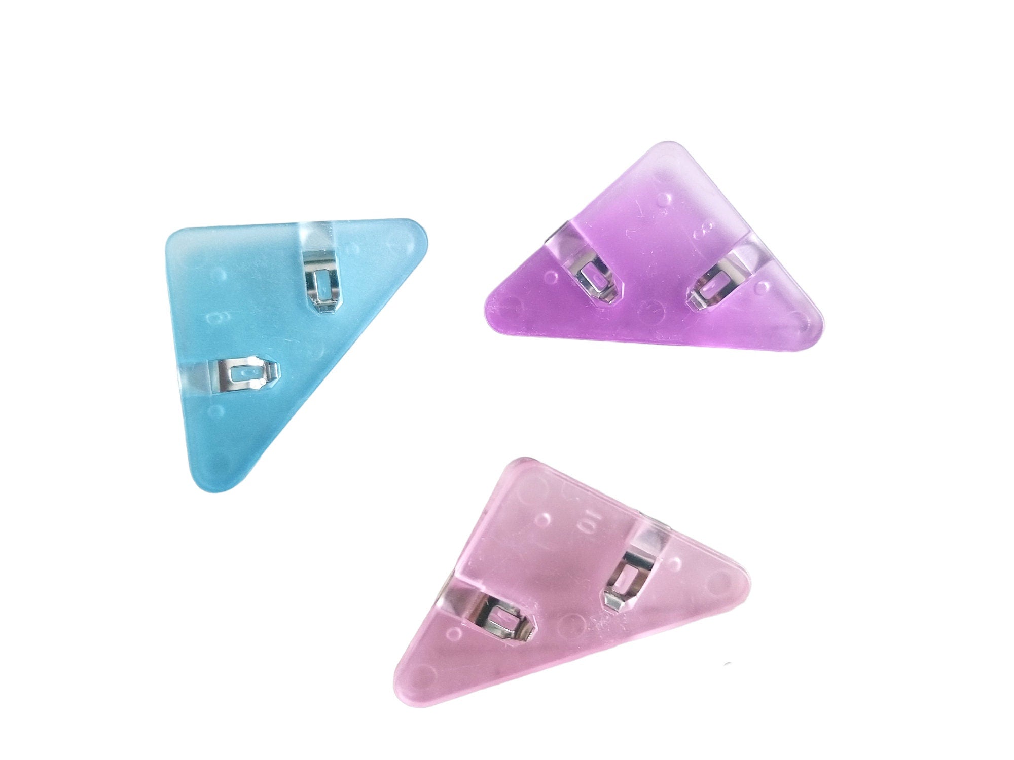 Set of 3 paper triangle clips