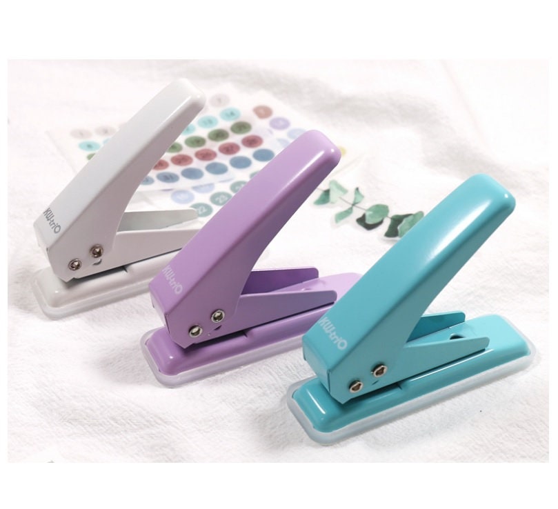 One hole punch